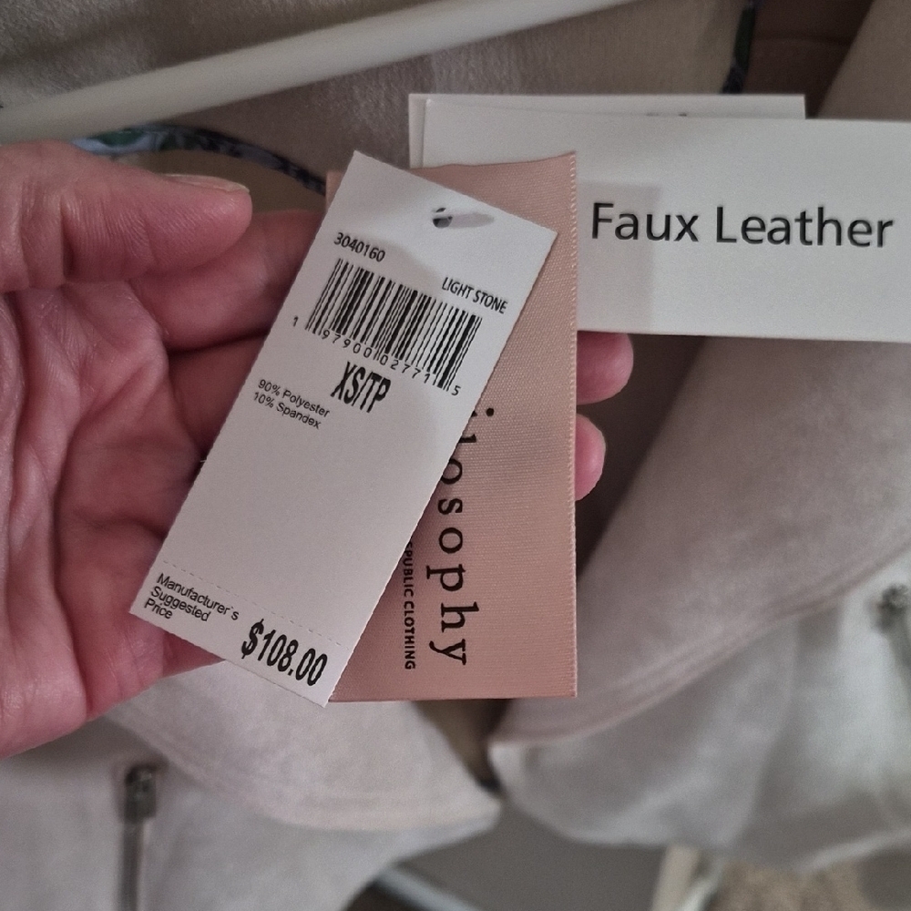 Philosophy Women's Light Cream Blazer with Zipper Accents - Picture 6 of 6